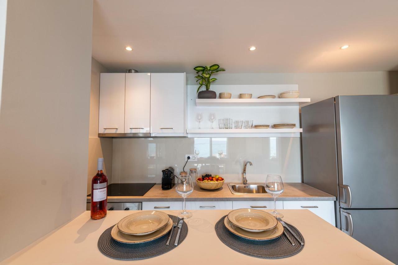 Valtes Luxurious Apartments Букари Екстериор снимка